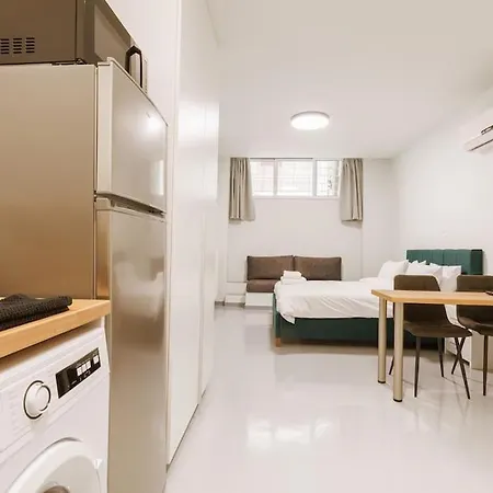 Apartment Snug With Shared Garden V Athens